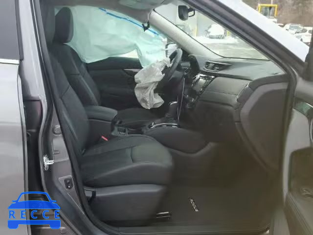 2017 NISSAN ROGUE SV 5N1AT2MV8HC747090 image 4