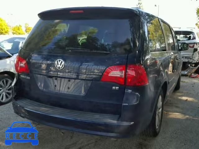 2014 VOLKSWAGEN ROUTAN SE 2C4RVABG9ER134446 зображення 3