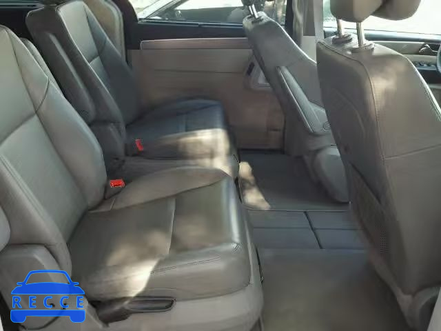 2014 VOLKSWAGEN ROUTAN SE 2C4RVABG9ER134446 зображення 5