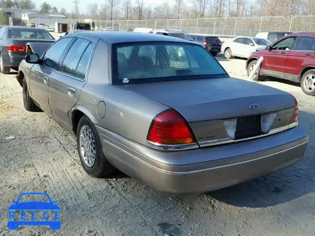2002 FORD CROWN VICT 2FAFP73W92X119738 image 2