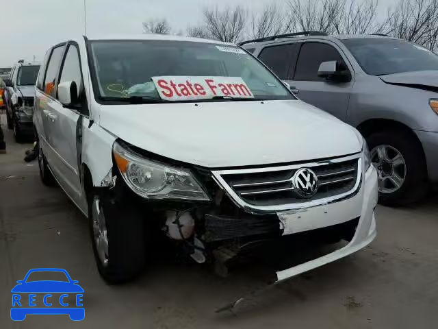 2010 VOLKSWAGEN ROUTAN SE 2V4RW3D13AR305998 image 0