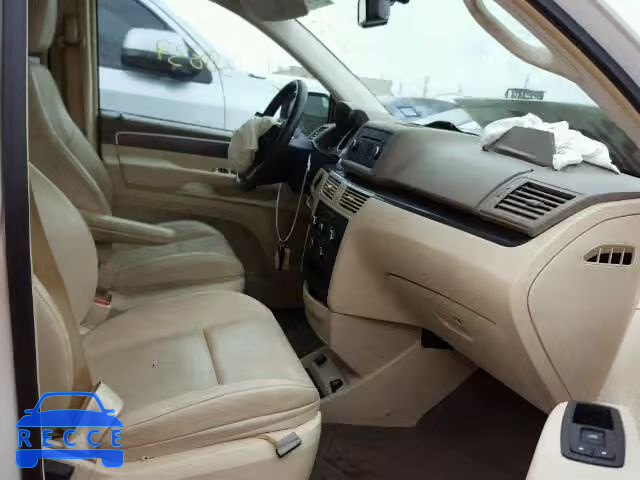 2010 VOLKSWAGEN ROUTAN SE 2V4RW3D13AR305998 зображення 4