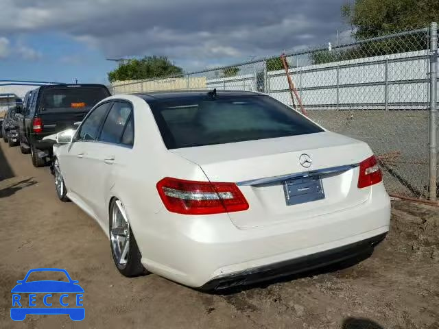 2010 MERCEDES-BENZ E550 WDDHF7CB6AA029110 Bild 2