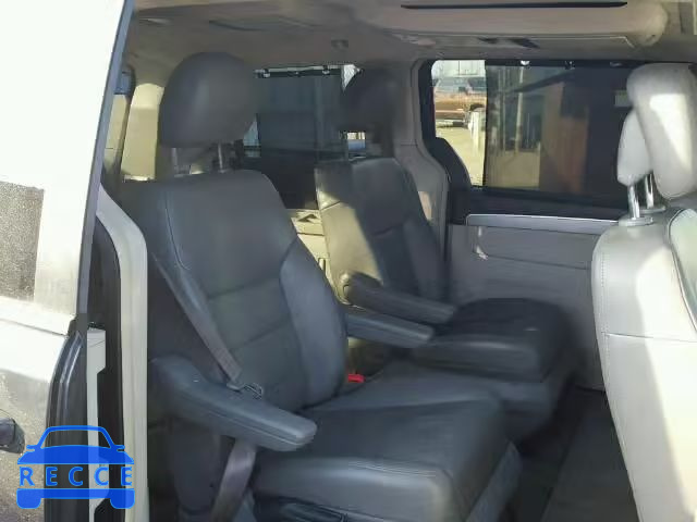 2011 VOLKSWAGEN ROUTAN SEL 2V4RW5DG7BR767126 зображення 5