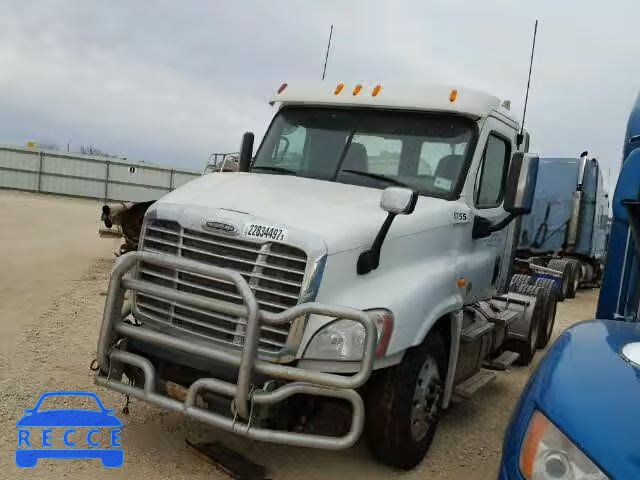 2013 FREIGHTLINER CASCADIA 1 3AKJGEDR3DSFH3755 Bild 1