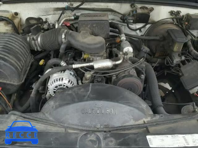 1997 GMC C1500 SUBU 1GDEC16R9VJ749255 Bild 6