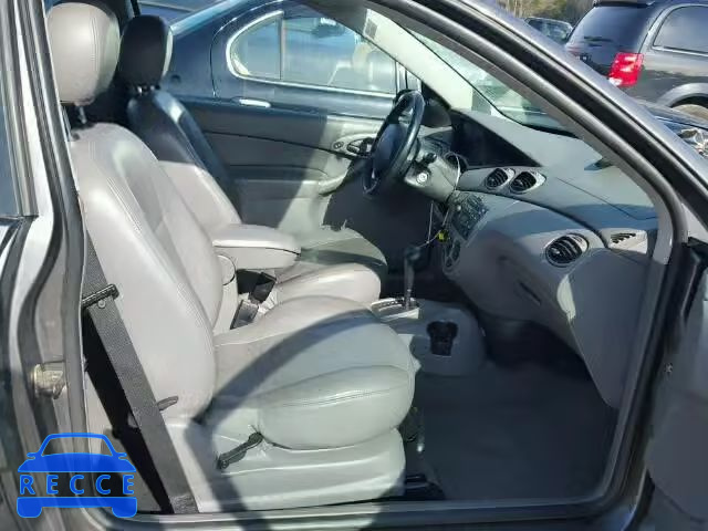 2004 FORD FOCUS ZX3 3FAFP31Z44R126409 зображення 4