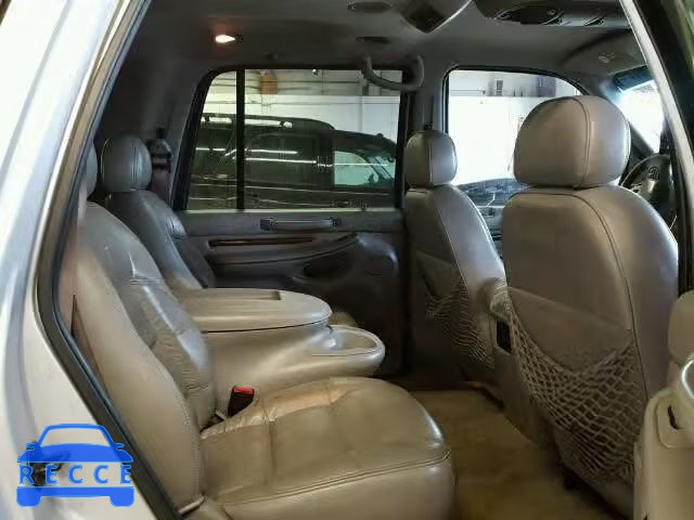 1999 LINCOLN NAVIGATOR 5LMPU28A8XLJ39936 зображення 5