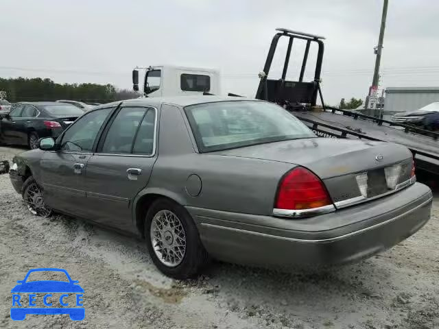 2002 FORD CROWN VICT 2FAFP73W12X158176 image 2