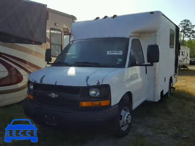 2004 CHEVROLET EXPRESS CU 1GBJG31U641126175 image 1