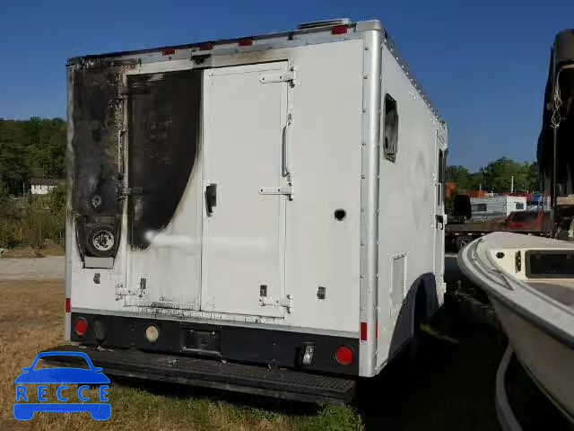 2004 CHEVROLET EXPRESS CU 1GBJG31U641126175 image 3