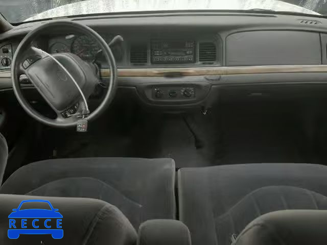 2000 FORD CROWN VICT 2FAFP73W7YX144467 image 8