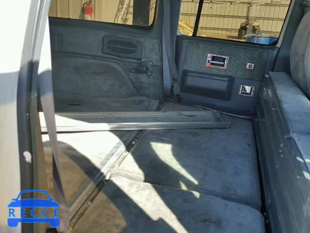 1989 GMC V1500 SUBU 1GKEV16K8KF507321 Bild 5