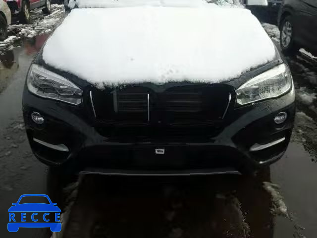 2015 BMW X6 XDRIVE5 5UXKU6C54F0F94075 Bild 6