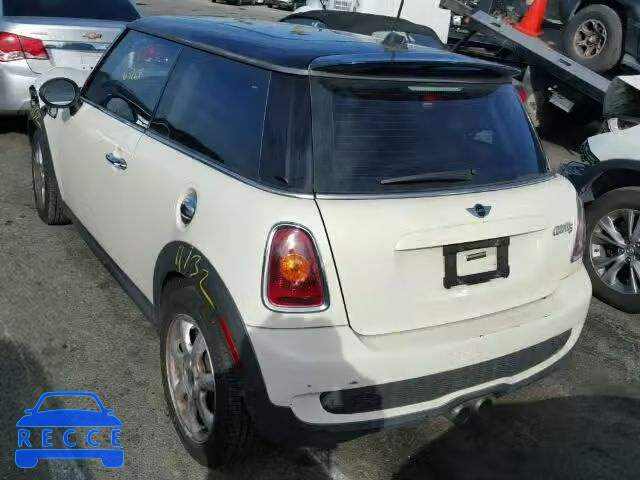 2009 MINI COOPER S WMWMF73559TW80857 image 2