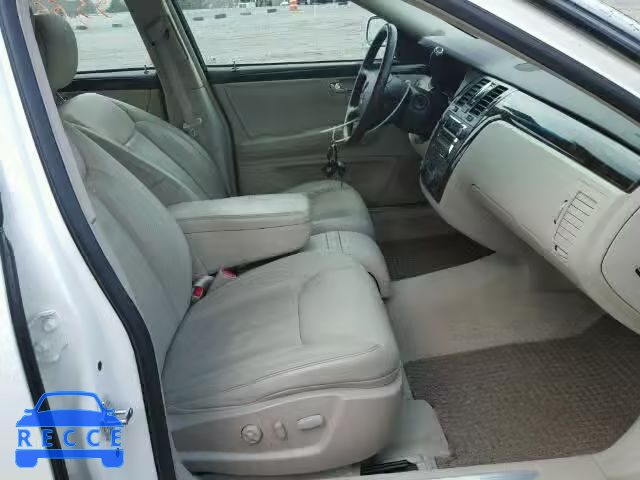 2010 CADILLAC DTS 1G6KA5EY4AU116168 image 4