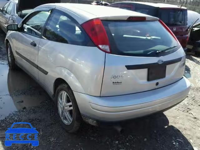 2000 FORD FOCUS ZX3 3FAFP3133YR135880 image 3