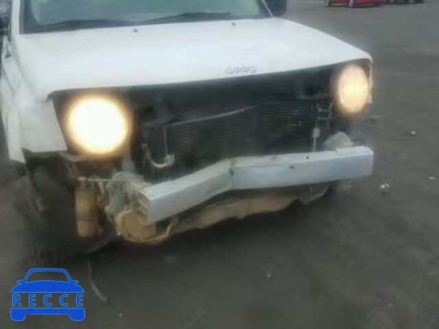 2007 JEEP PATRIOT LI 1J8FF48W07D322495 image 8