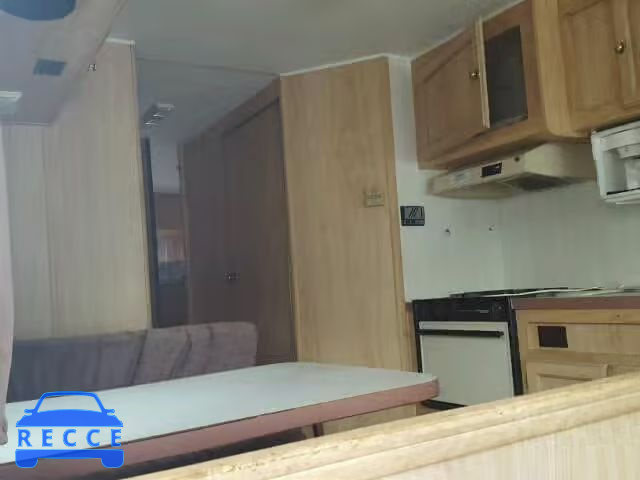 1992 CHEVROLET MOTORHOME 1GBKP37N0N3319495 image 5