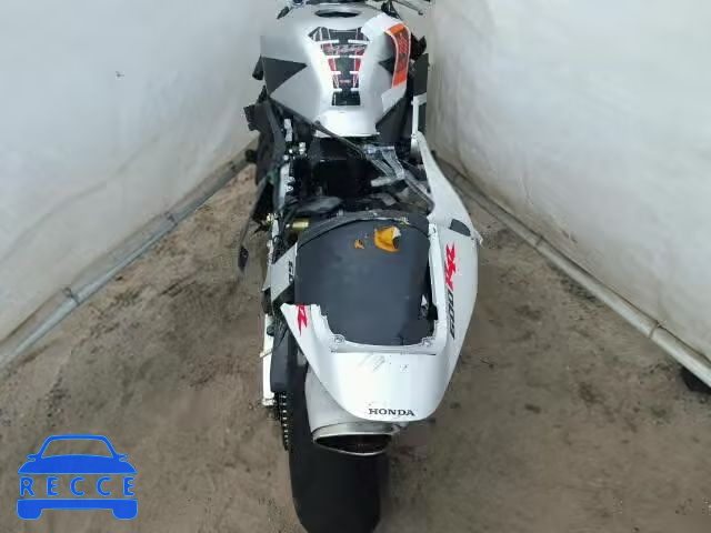 2005 HONDA CBR600RR JH2PC37085M206672 зображення 9