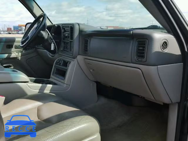 2005 GMC YUKON XL K 1GKFK16Z75J213923 image 4