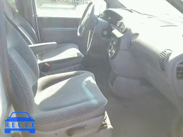 2000 CHRYSLER GRAND VOYA 1C4GJ44R5YB674477 image 4