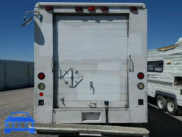 2000 FREIGHTLINER M LINE WAL 4UZA4FF41YCF81314 Bild 5