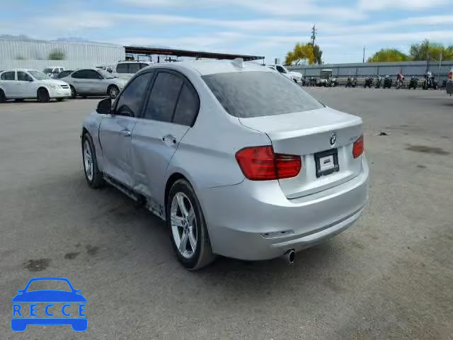 2014 BMW 320I WBA3B1G54ENS79832 Bild 2