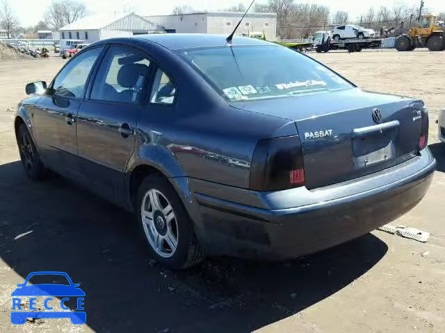 2000 VOLKSWAGEN PASSAT GLX WVWUH23BXYE279524 зображення 2