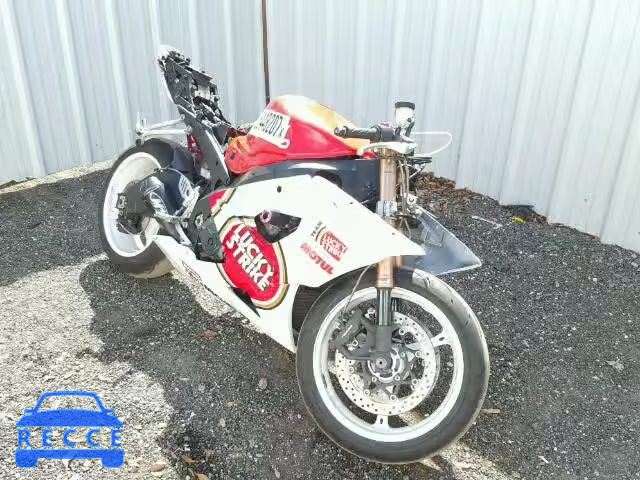 2006 SUZUKI GSX-R1000 JS1GT76A962113676 image 0