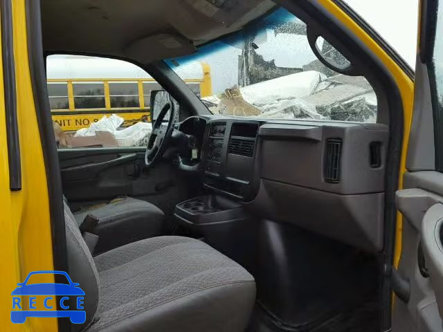 2005 GMC SAVANA G35 1GDHG31U451910121 Bild 4