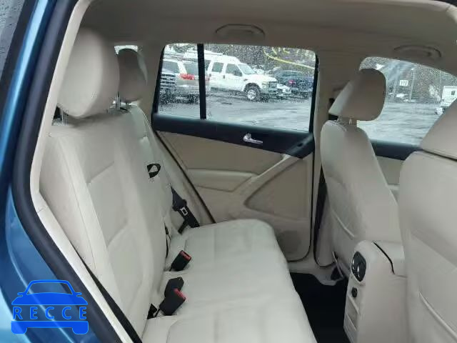 2017 VOLKSWAGEN TIGUAN S WVGBV7AX5HK016589 image 5