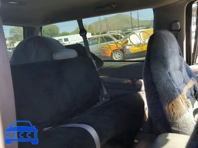 1997 GMC YUKON 3GKEK18R6VG500437 image 5