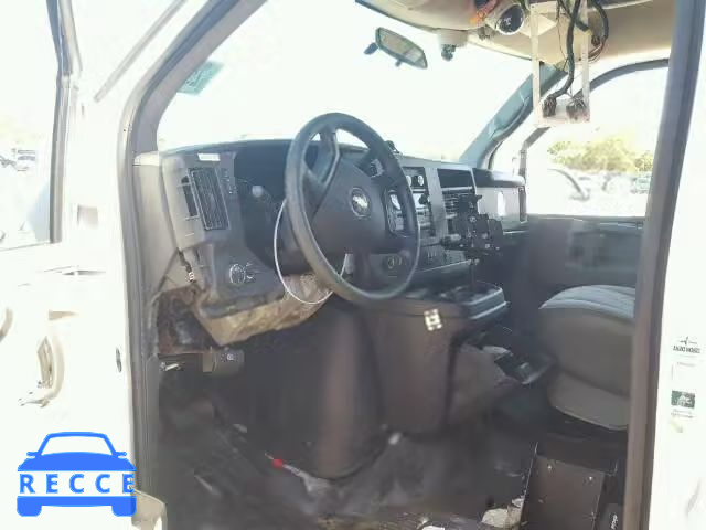 2009 CHEVROLET EXPRESS CU 1GBJG31K591167709 image 4