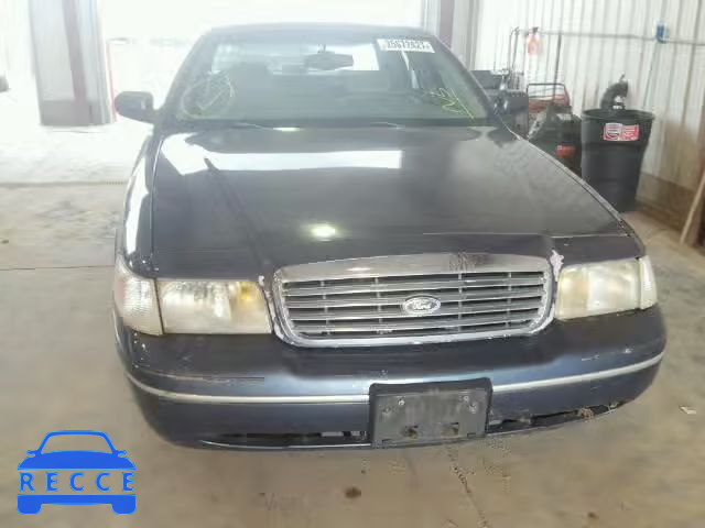 1998 FORD CROWN VICT 2FAFP74W5WX193131 image 8
