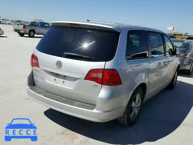 2010 VOLKSWAGEN ROUTAN SE 2V4RW3D16AR195254 image 3