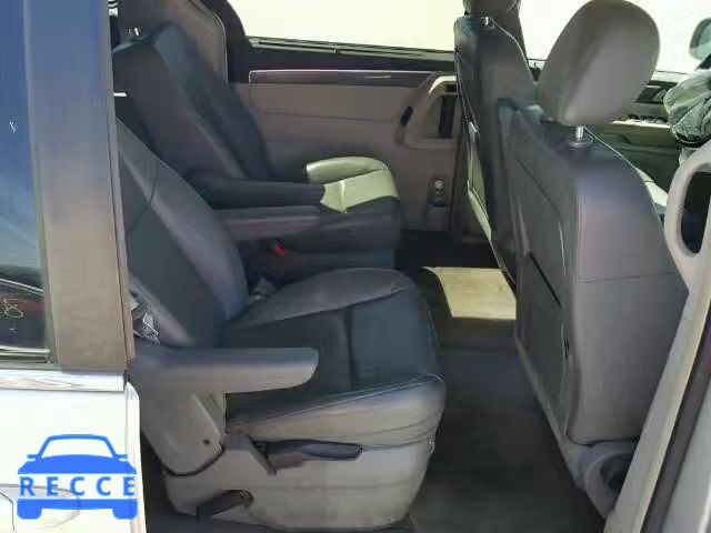 2010 VOLKSWAGEN ROUTAN SE 2V4RW3D16AR195254 image 5