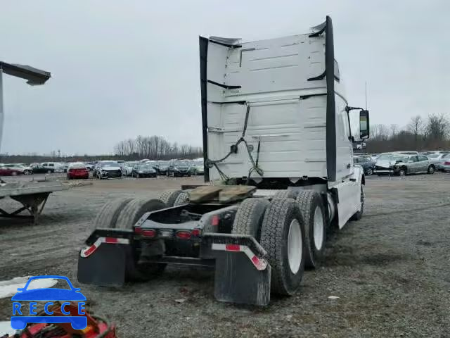 2015 VOLVO VNL 4V4NC9EJXFN910533 Bild 3