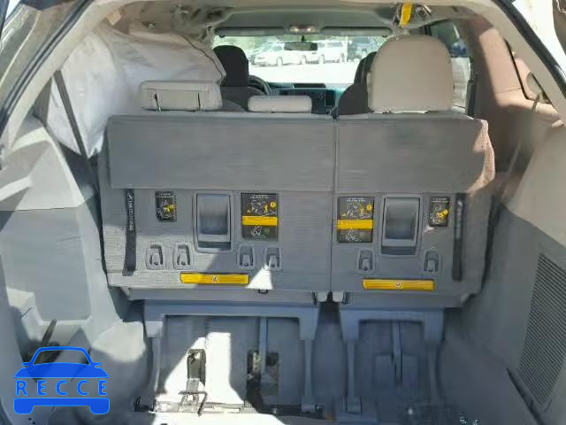 2011 TOYOTA SIENNA 5TDZK3DC6BS073204 image 8