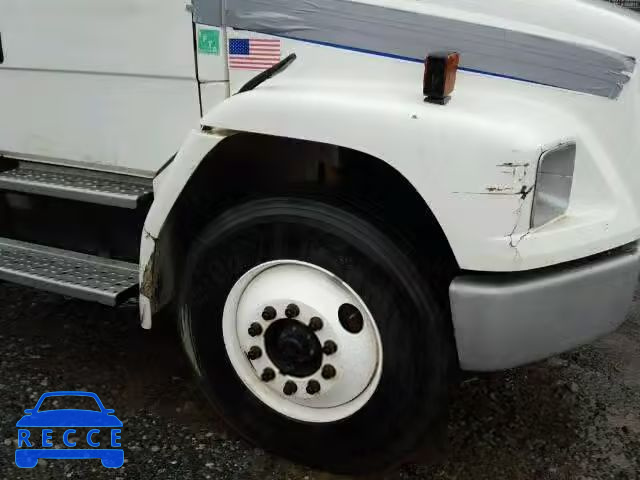 2000 FREIGHTLINER MED CONV F 1FV6HJBA7YHB89605 image 8