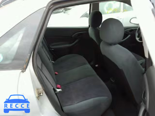 2000 FORD FOCUS LX 1FAFP33P7YW238216 зображення 5