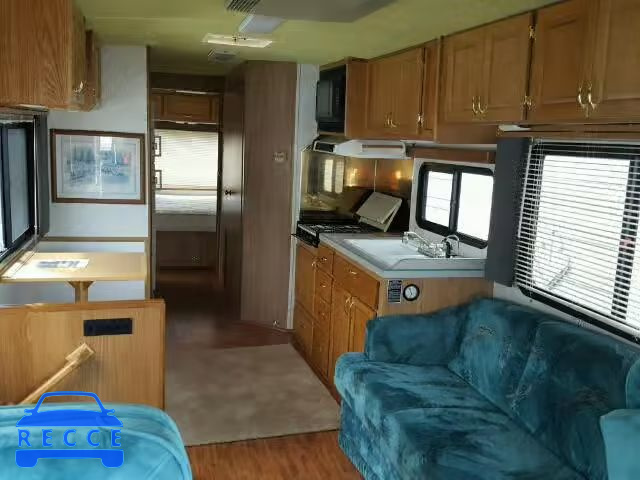 1993 CHEVROLET MOTORHOME 1GBKP37N9N3321178 зображення 5