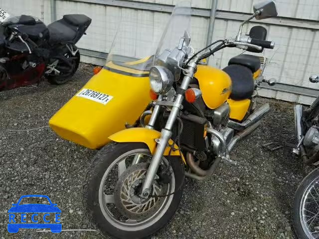 1996 HONDA VF750C JH2RC4319TM200079 Bild 1