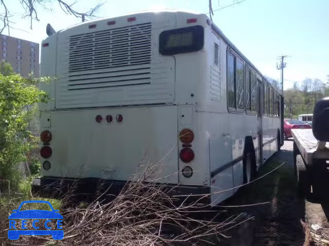 1998 GILLIG TRANSIT BU 15GCD2013W1089449 image 2