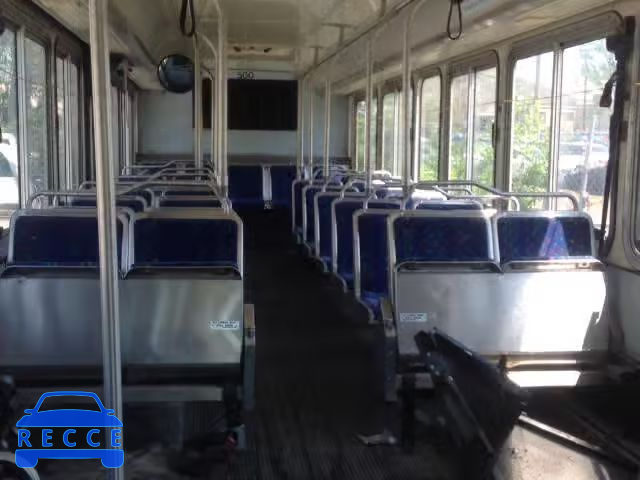 1998 GILLIG TRANSIT BU 15GCD2013W1089449 image 6