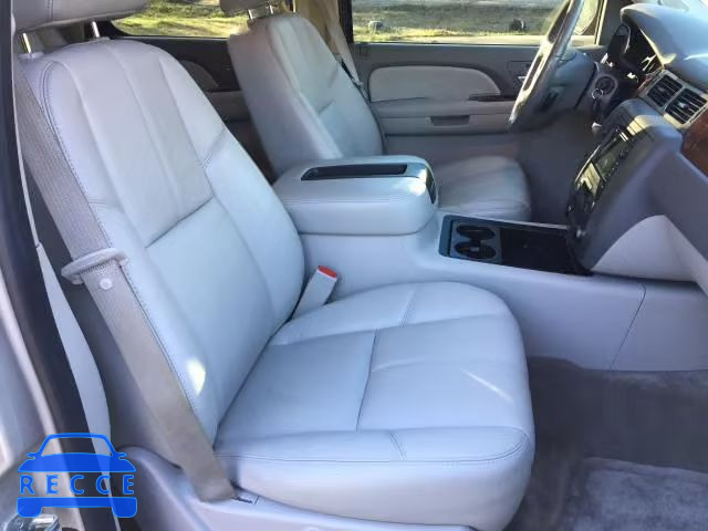 2009 GMC YUKON SLT 1GKEC33349R200039 image 4