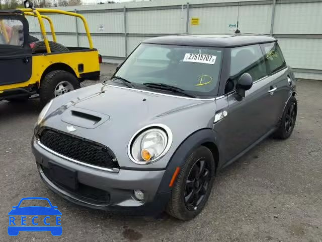 2010 MINI COOPER S WMWMF7C5XATX43858 image 1