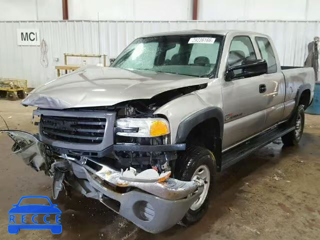 2003 GMC SIERRA C25 1GTHC29123E124554 image 1