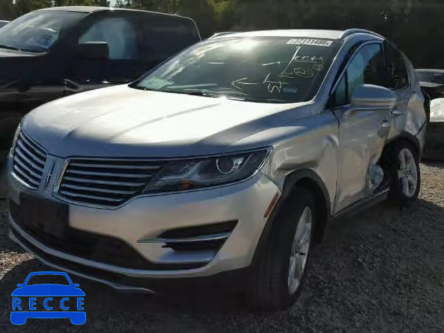 2016 LINCOLN MKC PREMIE 5LMCJ1C94GUJ01368 Bild 1