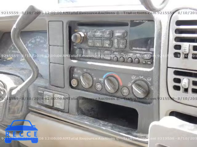 1998 CHEVROLET TAHOE K150 1GNEK13R8WJ336912 image 8